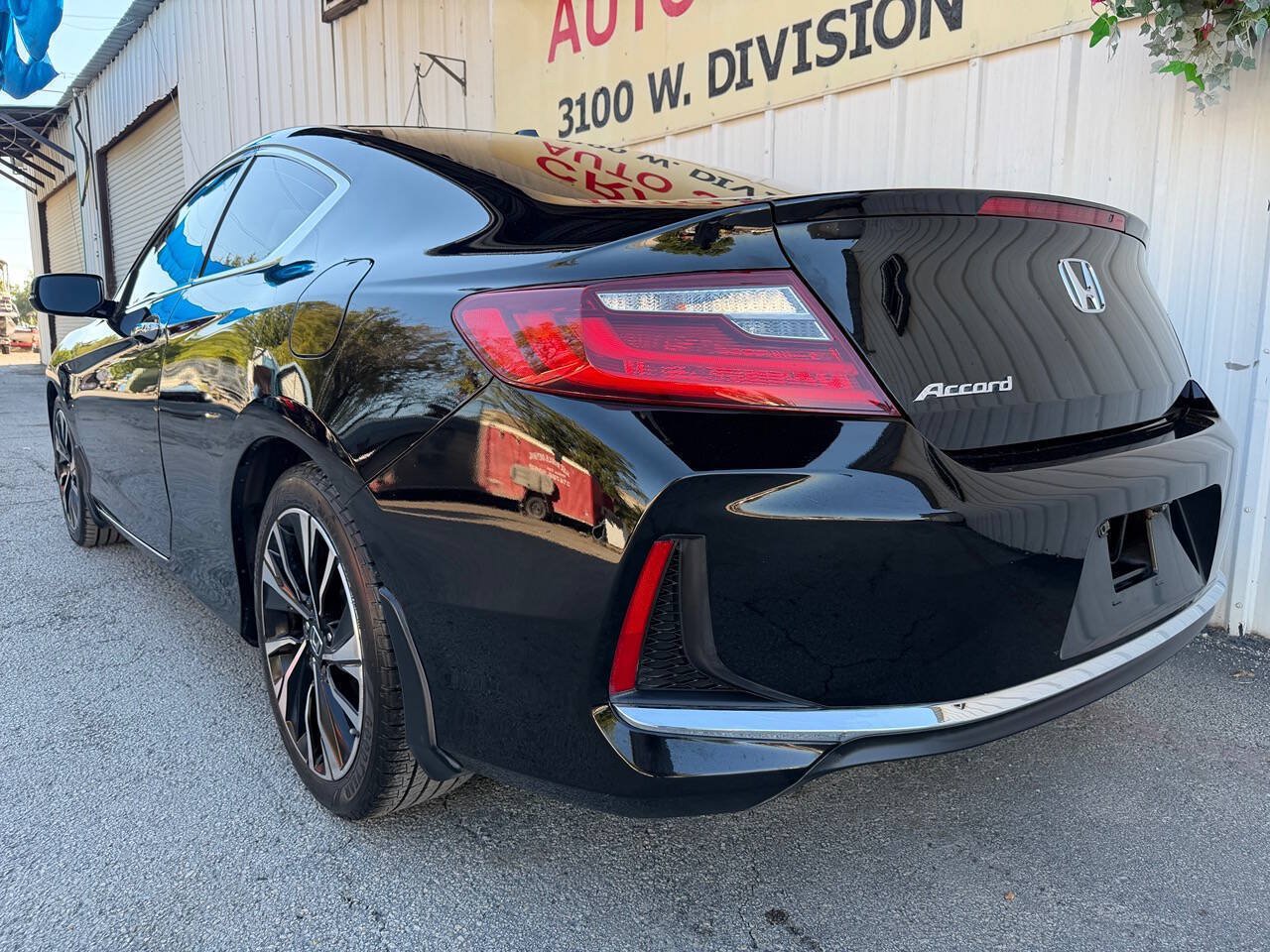 Used 2016 Honda Accord EX-L image 11