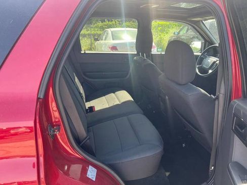 Used 2011 Ford Escape XLT w/ 201A Rapid Spec Order Code AWD/4WD image 42