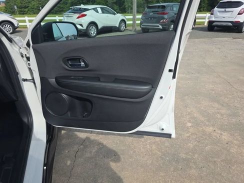 Used 2021 Honda HR-V Sport image 43