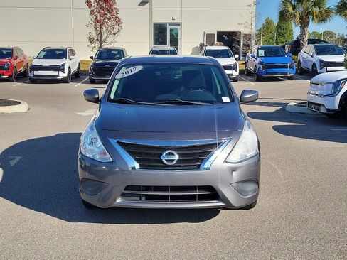 Used 2017 Nissan Versa SV image 9