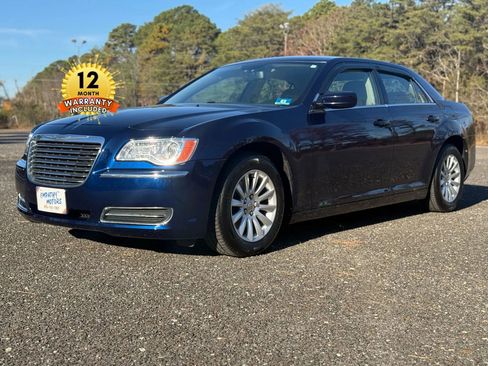 Used 2014 Chrysler 300 image 51