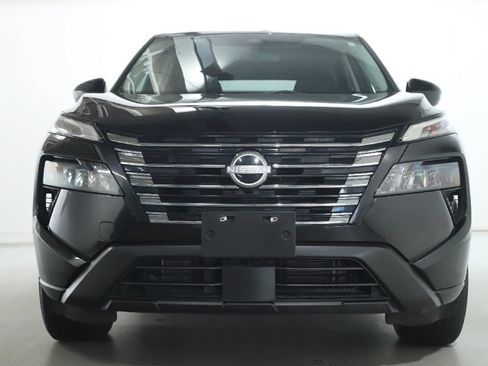 Used 2024 Nissan Rogue SV FWD image 6
