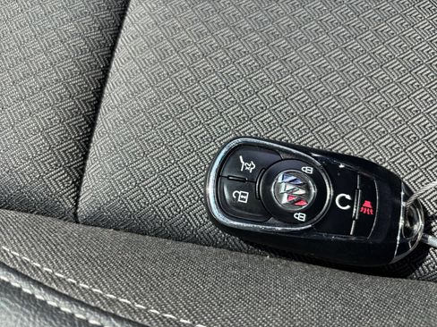 Used 2025 Buick Encore GX Preferred FWD image 21