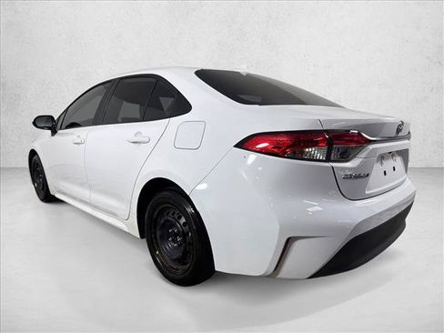 Used 2025 Toyota Corolla LE FWD image 5