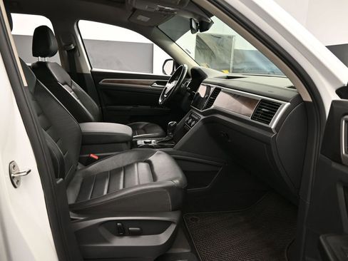 Used 2018 Volkswagen Atlas SEL Premium image 57
