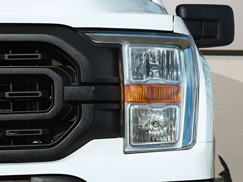 Used 2022 Ford F150 XL RWD image 9