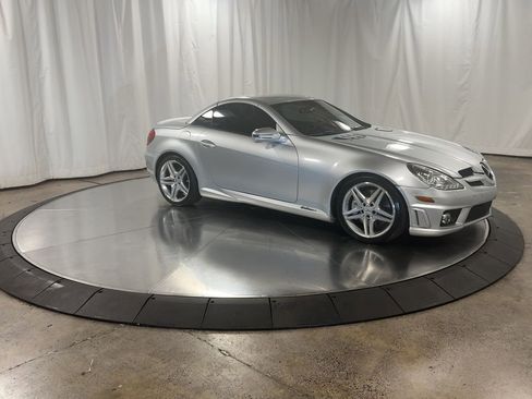 Used 2009 Mercedes-Benz SLK 55 AMG image 3