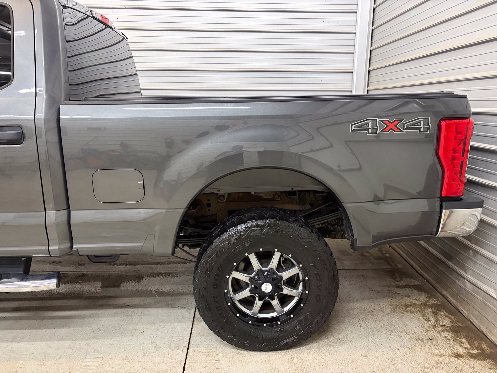 Used 2017 Ford F350 XLT w/ XLT Value Package AWD/4WD image 5