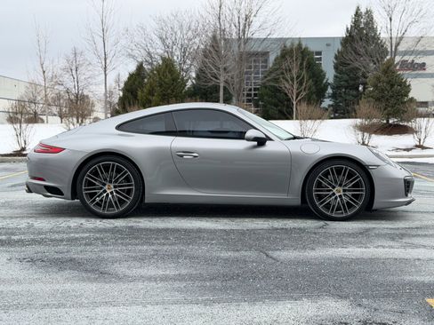 Used 2017 Porsche 911 Carrera image 8