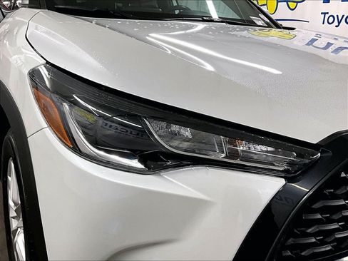 Certified 2023 Toyota Corolla Cross LE AWD/4WD image 31