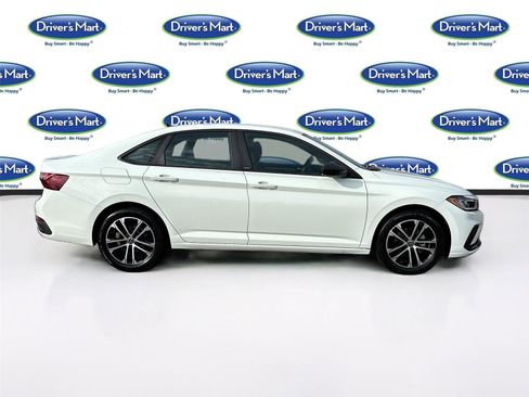 Used 2025 Volkswagen Jetta Sport FWD image 8