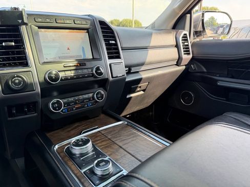 Used 2019 Ford Expedition Max Platinum AWD/4WD image 42