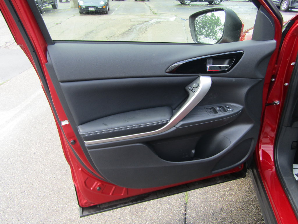 Used 2026 Mitsubishi Eclipse Cross SE AWD/4WD image 13