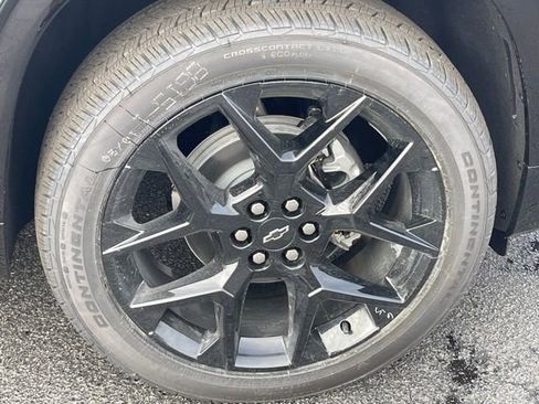 New 2026 Chevrolet Traverse RS w/ LPO, Floor Liner Package FWD image 29