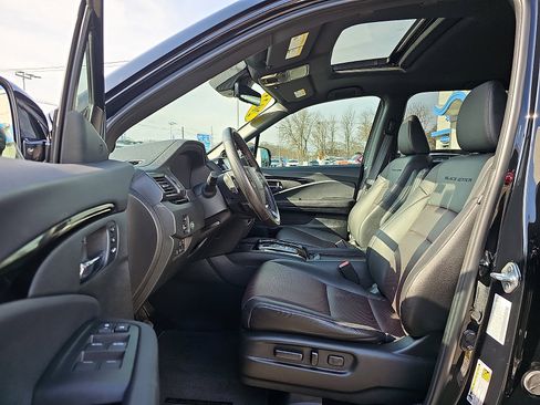 Used 2023 Honda Ridgeline Black Edition image 14