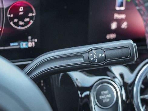 Certified 2025 Mercedes-Benz GLA 250 image 22