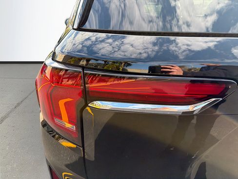 Used 2025 GMC Terrain Elevation image 13