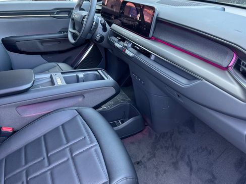 New 2026 Kia EV9 Land image 16