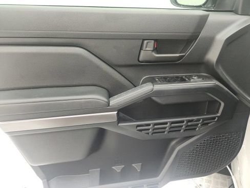 Used 2025 Toyota 4Runner SR5 RWD image 11