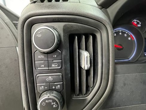 Used 2022 Chevrolet Silverado 1500 Custom AWD/4WD image 14