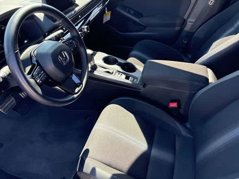 Used 2025 Honda Civic Sport image 9