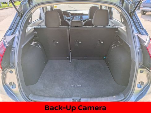 Certified 2023 Nissan Kicks SV FWD image 9