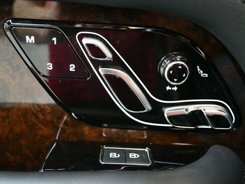 Used 2021 Land Rover Range Rover P525 Westminster Edition image 71