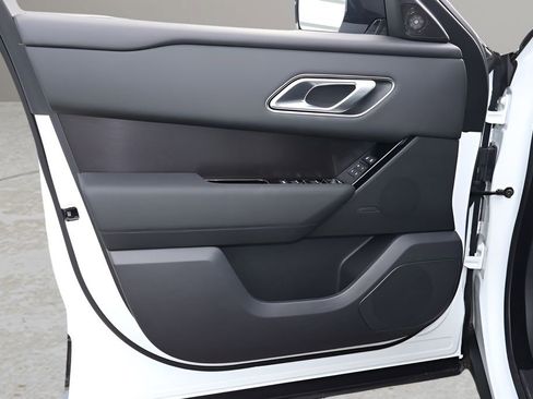 New 2026 Land Rover Range Rover Velar Dynamic SE AWD/4WD image 10