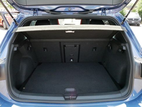 Certified 2025 Volkswagen GTI SE w/ SE Leather Seating Package FWD image 18