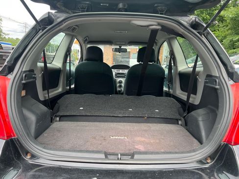 Used 2007 Toyota Yaris 2-Door Hatchback FWD image 6