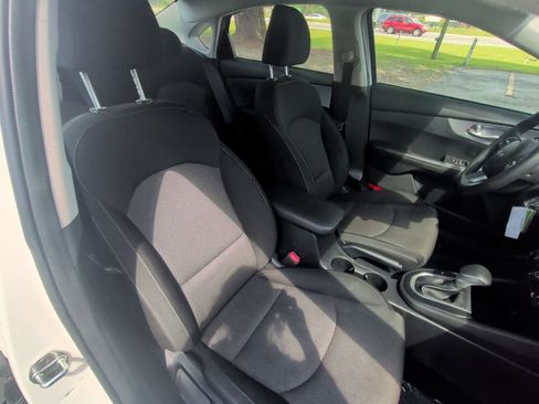 Used 2022 Kia Forte Sedan FWD image 20