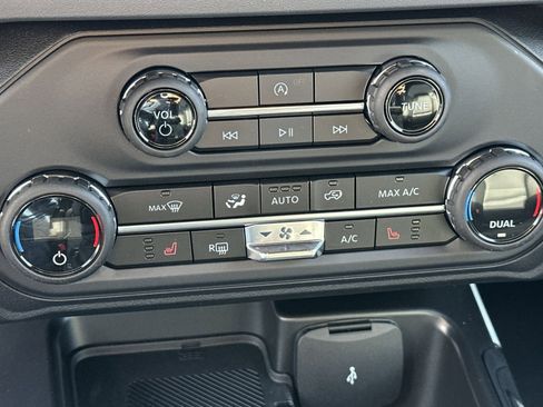 New 2025 Ford Bronco Big Bend image 27