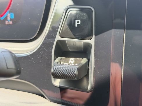 Certified 2024 Porsche Cayenne S AWD/4WD image 32