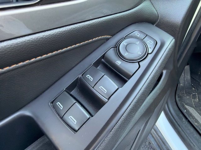 Used 2018 Chevrolet Traverse LT FWD image 26