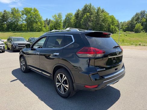 Used 2018 Nissan Rogue SL w/ Premium Package AWD/4WD image 2
