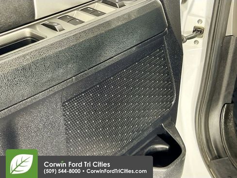 Used 2017 Ford Expedition EL XLT w/ Equipment Group 202A AWD/4WD image 13