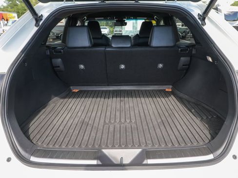 Used 2022 Toyota Venza image 27