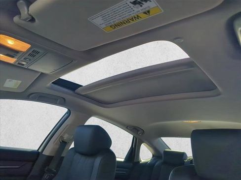 Used 2021 Honda Accord Touring image 18