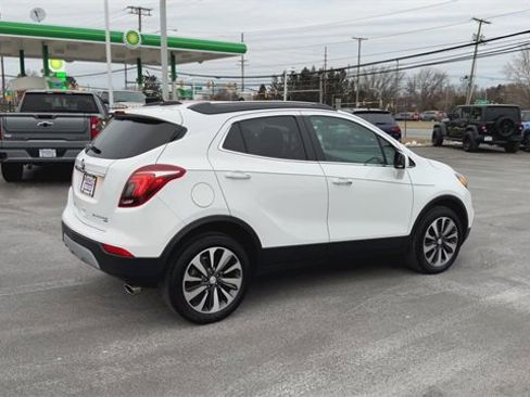 Certified 2022 Buick Encore Preferred w/ Safety Package image 8