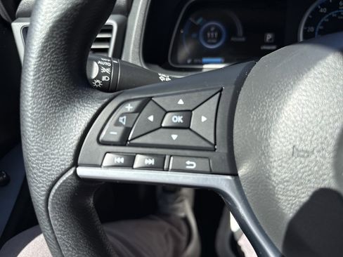 Certified 2023 Nissan Leaf S FWD image 18
