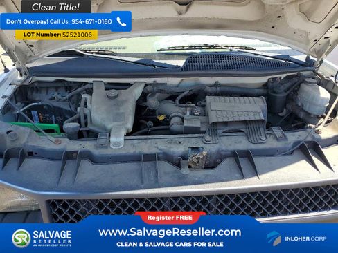 Used 2011 Chevrolet Express 2500 RWD image 16