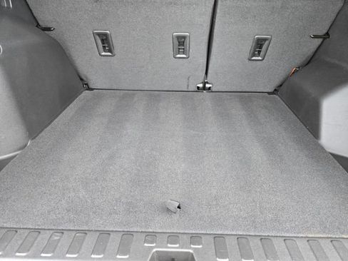 Used 2024 Chevrolet Equinox LT AWD/4WD image 32