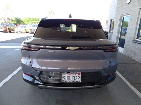 Certified 2025 Chevrolet Equinox EV LT FWD image 3