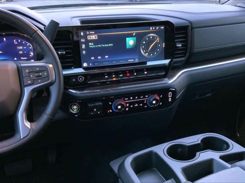 Used 2024 Chevrolet Silverado 1500 LT w/ Convenience Package II image 7