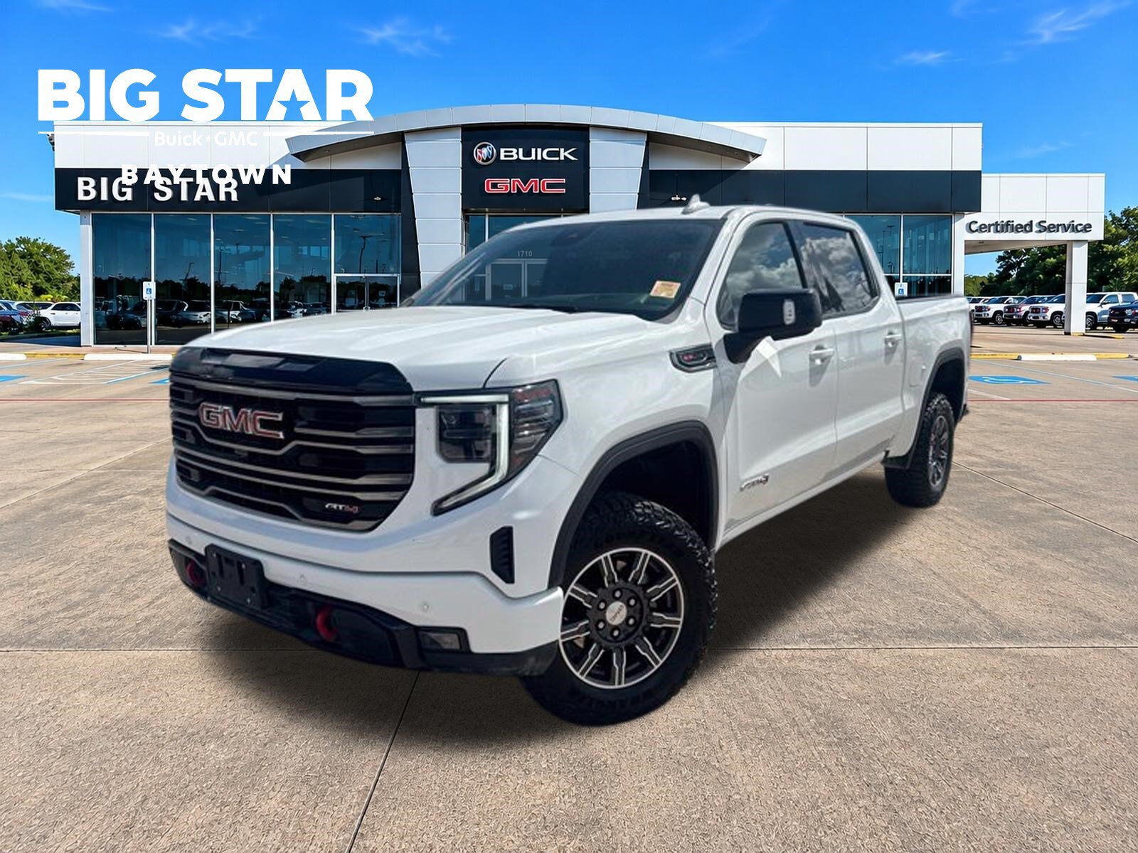 Used 2025 GMC Sierra 1500 AT4 AWD/4WD image 1