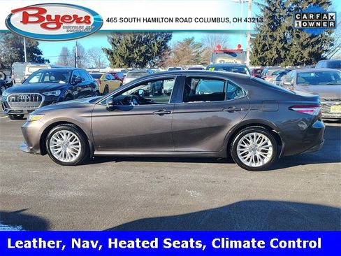 Used 2019 Toyota Camry XLE w/ Navigation Package image 10