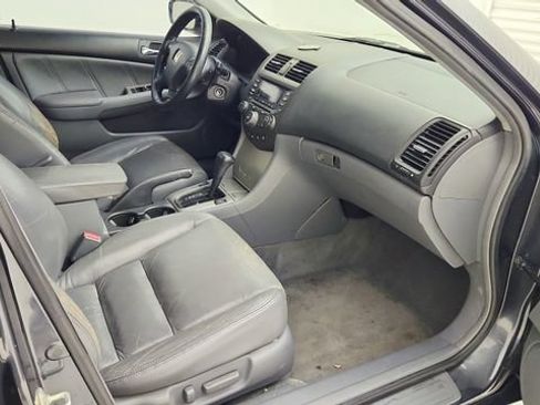 Used 2005 Honda Accord EX-L image 21
