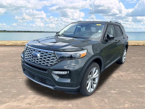 Used 2022 Ford Explorer Platinum w/ Equipment Group 601A AWD/4WD image 4