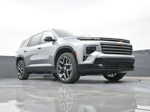 New 2026 Chevrolet Traverse High Country w/ LPO, Floor Liner Package FWD image 52