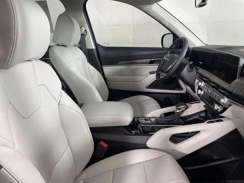 New 2025 Kia Telluride EX image 13